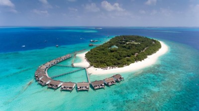 ދެމީހަކަށް ޝައްކުވެގެން ރީތި ބީޗު އަނެއްކާވެސް މޮނިޓަރިން އަށް