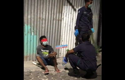 ހުންއައިސް ބަލިވެ އެކަނި މަގުމަތީގައި އިން މީހަކު ހޮސްޕިޓަލަށް ގެންގޮސްފި