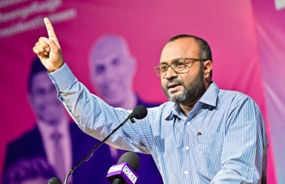 އަރަބި ގައުމުތަކުގެ ރައްޔިތުން ކައިގެން ތިބިހާ ހިނދަކު ދިވެހިން ބަނޑަކަށް ނުޖެހޭނެ: ޝަހީމް