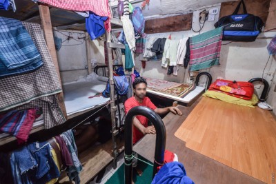 9،000 ބިދޭސީން ޑީޕޯޓުކޮށްފި، ސައްހަ ވޯކް ޕާމިޓެއް ހޯދަން ތިން މަހުގެ މުއްދަތެއް ދެނީ