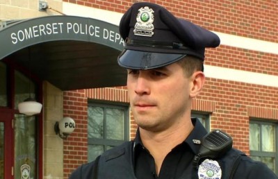 ފިހާރައަކުން ވައްކަންކުރި ބައެއްގެ ބިލް ދެއްކީ ފުލުހެއް