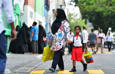 ނާސަރީ އާއި ބޭބީ ނާސަރީ ހުޅުވުމާ މެދު އަދި ގޮތެއް ނުނިންމާ