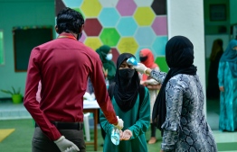 ކަންބޮޑުނުވޭ، ކުދިން ސްކޫލަށް ފޮނުވައިދީ: މިނިސްޓަރު