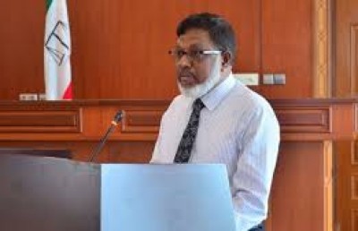 މުޖުތާޒު ލ. އަށް ވަޑައިގަތީ އާއިލާއާއެކު، ކޮވިޑަށް ޕޮޒިޓިވްވީ ހޯމް ކަރަންޓީނުގައި ހުންނަވަނިކޮށް