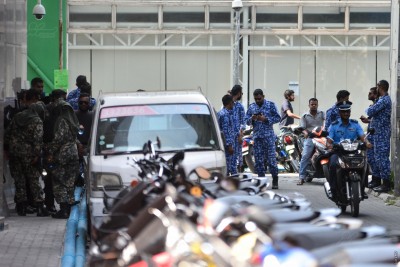 ކޮވިޑާ ގުޅިގެން ހަރުކަށި ފިކުރުގެ 'ހަމަލާ' އަކަށް ދިފާއީ ބާރުން ތައްޔާރުގައި