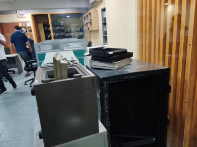 އެޕޯލޯގެ ތިޖޫރީތައް ފަޅާލައި އެއް މިލިއަނަށްވުރެ ގިނަ ރުފިޔާ ވަގަށް ނަގައިފި