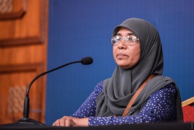 މަޖުބޫރީ ހާލަތުގައި ނޫނީ ބޭރަށް ނުނިކުންނަން އިލްތިމާސްކޮށްފި