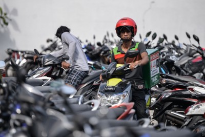 ޑެލިވަރީކޮށްދޭން 400 ވަރަކަށް ވޮލެންޓިއަރުން ޝައުގުވެރިކަން ފާޅުކޮށްފި