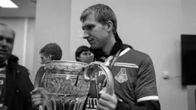 ލޮކޮމޮޓިވްގެ ޒުވާން ޑިފެންޑަރު ގޭގައި ތަމްރީން ހަދަނިކޮށް މަރުވެއްޖެ