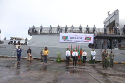 ބަންގްލަދޭޝްއިން ފޮނުވި 100 މެޓްރިކްޓަނުގެ އެހީ ރާއްޖެއާ ހަވާލުކޮށްފި