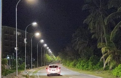 އައްޑޫ ލިންކް ރޯޑް ފުރަތަމަ ފަހަރަށް އެއްކޮށް ދިއްލާލަނީ