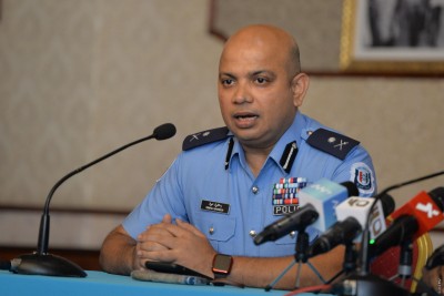 ހާލަތަށް ބަލައި ޑެލިވަރީ މުޅިން ހުއްޓާލަން ޖެހިދާނެ: ނަވީން