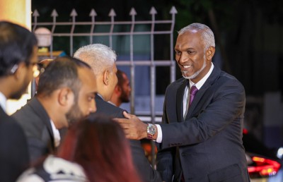 ރައީސްގެ މައްޗަށް މުއިއްޒު ކުރި ހޯއްދަވައި އިންތިހާބު ދެވަނަ ބުރަކަށް ހިނގައްޖެ
