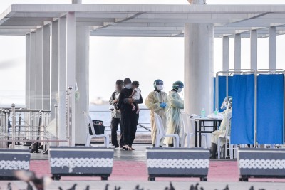 ރާއްޖެއިން ކޮވިޑް ޖެހުނު މީހުންގެ އަދަދު 100 އިން މައްޗަށް