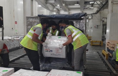 ކޮވިޑް ވެކްސިންގެ ފުރަތަމަ ޝިޕްމެންޓް ރާއްޖެ ގެނެސްފި