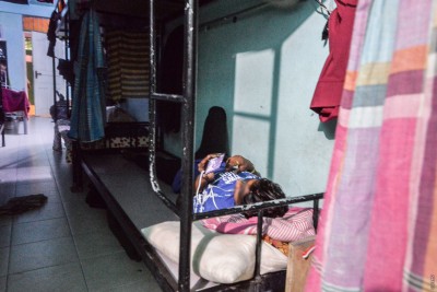 ގިނަ ބިދޭސީންނަށް ކޮވިޑް-19 ޖެހުނީ ދިރިއުޅުމުގެ ހާލަތާ ހުރެ: ރެޑް ކްރެސެންޓް