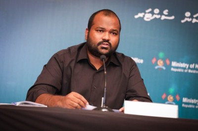 ޓޫރިޒަމަށް ލިބުނު ގެއްލުމުން އަރައިގަންނަން އަހަރެއް ނަގާނެ: މިނިސްޓަރު އަލީ