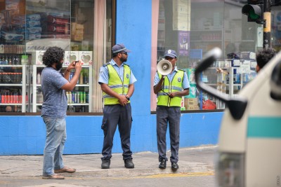 ފިހާރަ ހުޅުވުމަށް ހުއްދަ ހޯދުމަށްފަހު ނުހުޅުވާނަމަ ފިޔަވަޅު އަޅަނީ