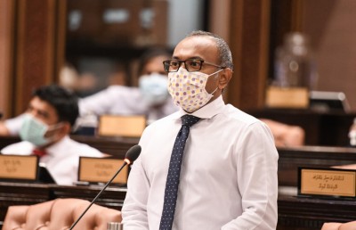 މިހާރުގެ ކައުންސިލަރުންގެ ދައުރު ދިގު ނުކޮށް މަގާމުގައި ބޭތިއްބޭނެ ހިޔާލެއް ހުށަހަޅައިފި