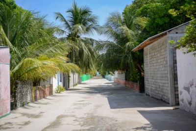 ނަރުދޫގެ ހުރިހާ ގެއެއްގެ ކަރަންޓު ބިލާ ހަވާލުވީ މެމްބަރު ރިޒާ