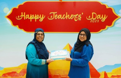 އެލައިޑުން ޓީޗަރުންގެ ދުވަސް ފާހަގަކޮށްފި