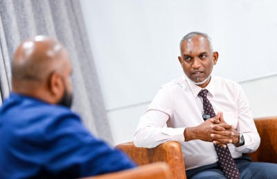 ލިޔެކިޔުންތައް ބަލައި ތިލަމާލެ ބްރިޖު އަވަހަށް ނިންމައިދޭނަން: މުއިއްޒު