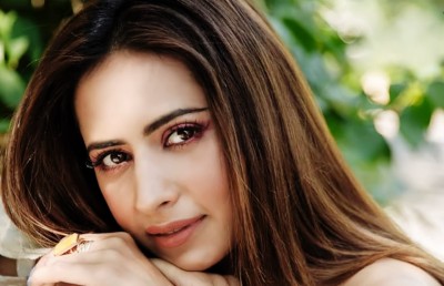 ކަލާޒް އަށް "އުޅާރިޔާން"