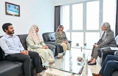 ޖަޕާނު ސަރުކާރުން ދިން ސްކޮލަޝިޕް ނިންމި ދަރިވަރުން ސަފީރާ ބައްދަލުކޮށްފި