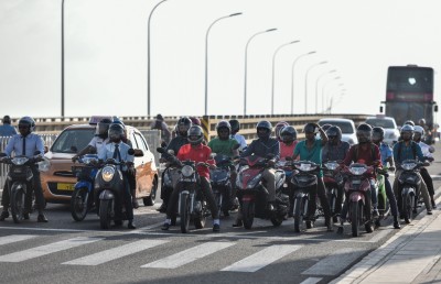 ބްރިޖުގައި ބާރަށް ދުއްވައިގެން މިއަދު އެކަނިވެސް 50 މީހަކަށް އިންޒާރުގެ މެސެޖު