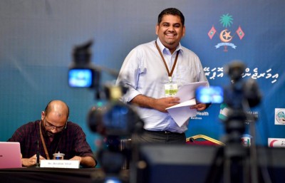 ކޮވިޑް-19އާ އެކު އުޅެން ގިނަ ދިވެހިން ދަސްކޮށްފި: މަބްރޫކް