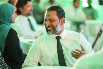 ޣައިރު ގާނޫނީ އެއްވުންތައް ޕްރޮފެޝަނަލްކޮށް ރޫޅާލެވޭނެ ފަދަ ބަޔަަކަށް ފުލުހުން ހަދާނަން: އިމްރާން