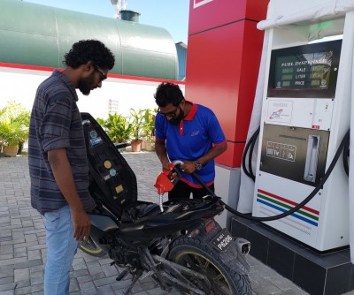 އިމްޕޯޓްކުރި ޕެޓްރޯލާއި މެރިން ގޭހުގެ ސީއައިއެފް އަގު ވަރަށް ބޮޑަށް ދަަށަށް