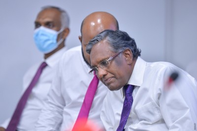 ރިޔާސީ އިންތިހާބުގައި ވާދަ ކުރުމަށް އަދި ނުވިސްނަން: ޑރ. ވަހީދު