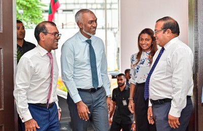ނަޝީދުގެ މައްސަލަ އޮއްވައި، މުއިއްޒު ހުވާ ކުރައްވަން ގާނޫނީ ހުރަހަކަށް؟