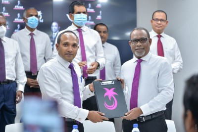 ޑރ. ޖަމީލް ޕީޕީއެމަށް ސޮއިކުރެއްވުމުން އެޑްވައިޒަރުކަން ދީފި