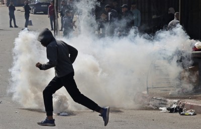 ޔަހޫދީން އަތުލައިގަންނަން އާންމުން ރަޝިޔާގެ އެއާޕޯޓަކަށް ވަދެގެންފި