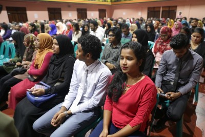 ސްޓޫޑަންޓް ލޯން ހަމަޖެހުނު ކަމުގެ ލިޔުން ދަރިވަރުންނާ ހަވާލުކޮށްފި