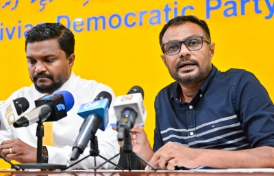 ނަޝީދުގެ ގަރާރު އޮއްވައި މަޖިލީހުގެ އެހެން މަސައްކަތެއް ނުކުރެވޭނެކަން ކަނޑައަޅައިދޭން އެދެފި