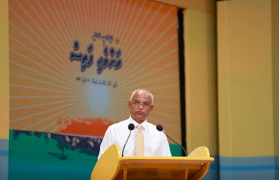 ބާރުތައް ދޫކޮށްލައި، ލާމަރުކަޒު ކުރުމަކީ ތަރައްގީގެ އެންމެ ބޮޑު ޕްރޮޖެކްޓް: ރައީސް