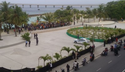 ބިދޭސީން މާލޭގައި ކުރި މުޒާހަރާއެއް ފުލުހުން ހުއްޓުވައިފި