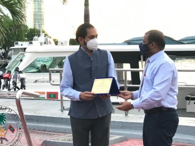 އިންޑިއާއިން ފެހެންދޫ ދަރިވަރުންނަށް ދޭ ފެރީ ހަދިޔާކޮށްފި