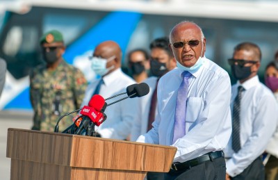 މާލެ މި އޮތީ ލޮކްޑައުނަށް ދާންޖެހޭ ހާލަތުގައި، އެކަމަކު އިގުތިސާދު ތަނެއް ނުދޭ: މިނިސްޓަރު