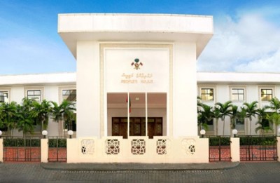 މަޖިލީހުގެ އިތުރު ސްޓާފަކު ކޮވިޑަށް ޕޮޒިޓިވް ވެއްޖެ