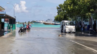 ތިނަދުށް އުދައަރައި ރައްޔިތުންނަށް އުނދަގޫތަކެއް