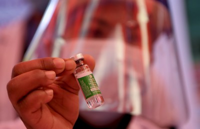 އޮކްސްފޯޑް ވެކްސިން ދޭން ފެށުމާ އެކު އުންމީދީ ނަތީޖާއެއް