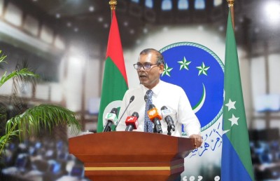 ނަޝީދުގެ އިންޒާރު އެމްޑީޕީ މެންބަރުންނަށް: ބޭރު ގައުމަކަށް ނޭރޭ ވަރު ކުރާނަން!