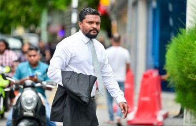 އާ ރައީސް ހުވާކުރުމާއި ބަޖެޓްގެ މަސައްކަތް ހުއްޓޭ ގޮތަށް ގަވާއިދު މާނަ ނުކުރެވޭނެ: ސުޕްރީމް ކޯޓު