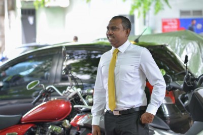 ނިޔާފުގެ ހިޔާލަށް އިހުތިރާމް ކުރަން، ހިތްހަމަ ނުޖެހުނީ ރޮޒައިނާ އެ ހިޔާލަށް ތާއިދުކުރެއްވުމުން ނޫން: އާޒިމް