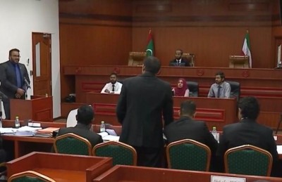 އަދީބާއި ޒިޔަތު މިނިވަންކުރުން: ވެރިކަމުގެ ސިއްކަ މިޖެހެނީ ވަރަށް ގޯސްކޮށް!