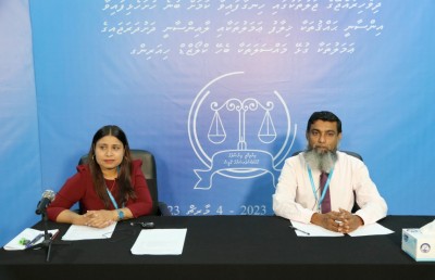 ބޮޑެތި ތުހުމަތުތަކާ އެކު އިންތިގާލީ އިންސާފުގެ އޮމްބަޑްސްޕާސަން ޖިހާދާ އިސްތިއުފާ ދެއްވައިފި